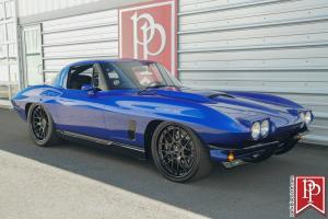 Chevrolet Corvette 63RS Custom Split-Window Coupe 1963 года 